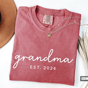 Custom Comfort Colors® Grandma Shirt, Mothers Day Gift, Gift for Grandmother, Nana Tee, Grandma Est Date Tshirt, Mommy Shirt, Mimi Shirt image 2