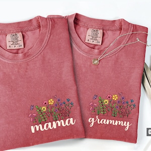 Wildflowers Grammy Tee, Custom Comfort Colors® Floral Mama Shirt, Retro Mom Outfit, Shirts For Women, Floral New Mom Gift, Mother&#39;s Day Gift