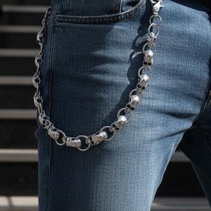 Skull Biker Wallet Chain: Silver Metal Jeans Loop, 21"