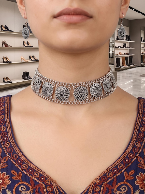 Antiqued Silver Tone Floral Choker and Earrings Set, Bohemian Flower Collar Necklace, WN68