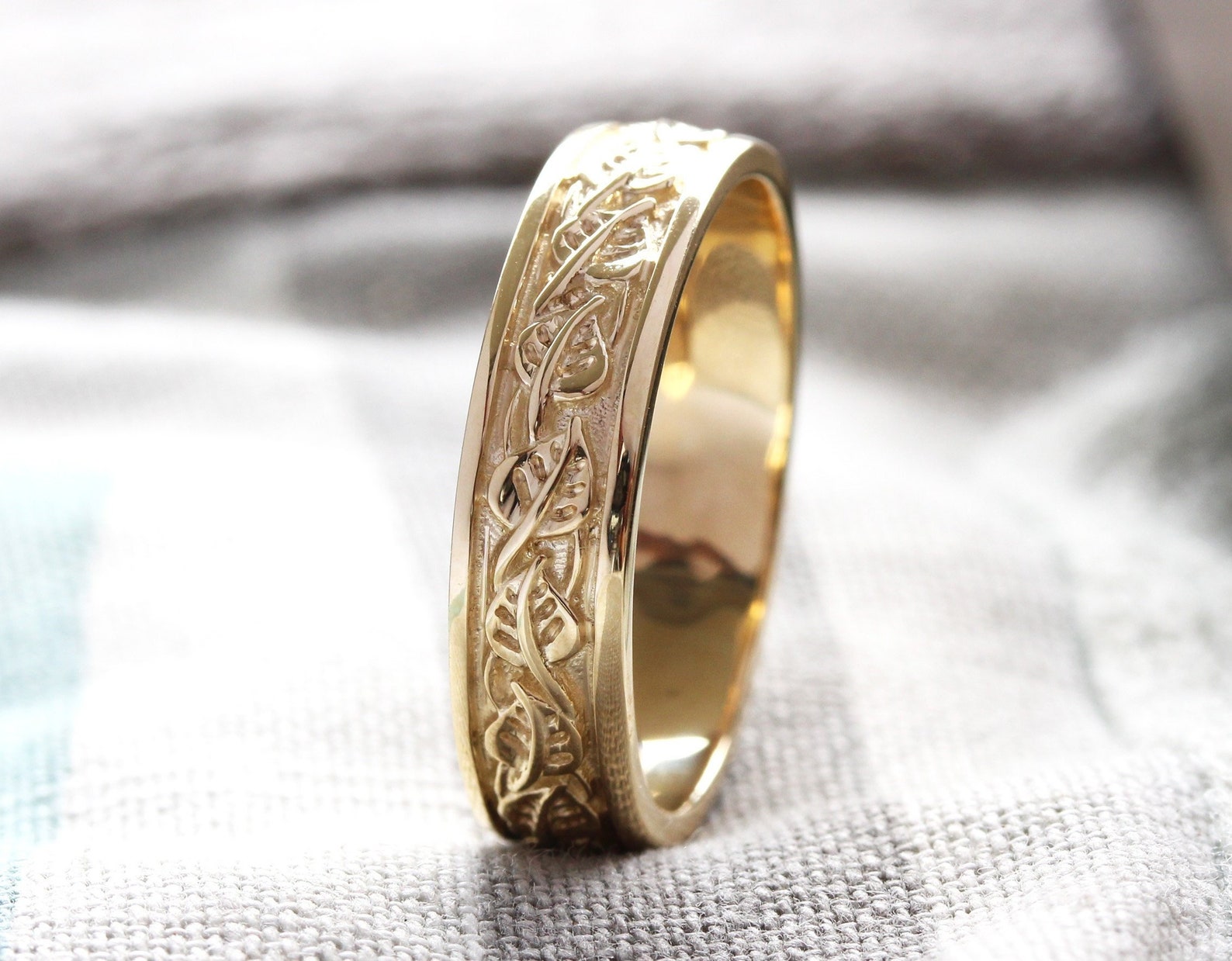 Men's Gold Wedding Band, Leaves Wedding Ring 14k Gold, Rustic Wedding ...