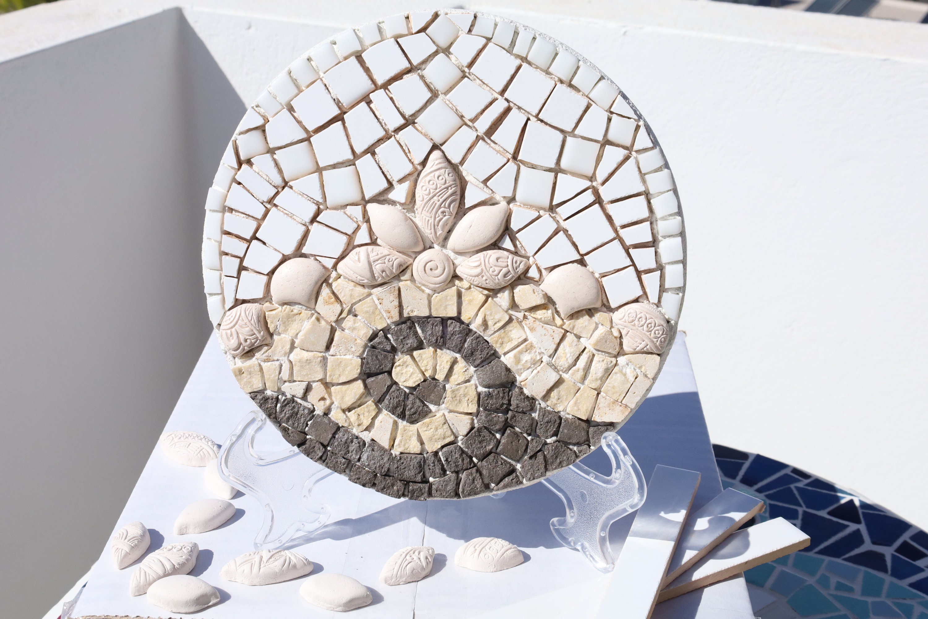 Mozaico Mosaïques - Arbre en fleurs - Motifs mosaïque - Décoration murale  en mosaïque - Incrustation de sol - Mosaïques faites à la main : :  Maison