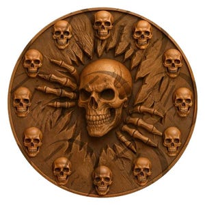 Puede incluir: Una pieza de arte mural circular de madera con una calavera central rodeada de once calaveras más pequeñas. La obra de arte está tallada con detalles intrincados, mostrando una paleta de colores marrón y un tema gótico.