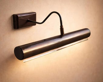 Italian Mid-Century Modern Picture Light The Art Display Adjustable Handmade Brass Wall Sconce