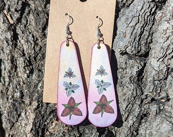 Handmade triple trillium earrings ,native plant art, gift for plant lover or gardener, botany, jewelry, whimsical, wildflower, painted, red