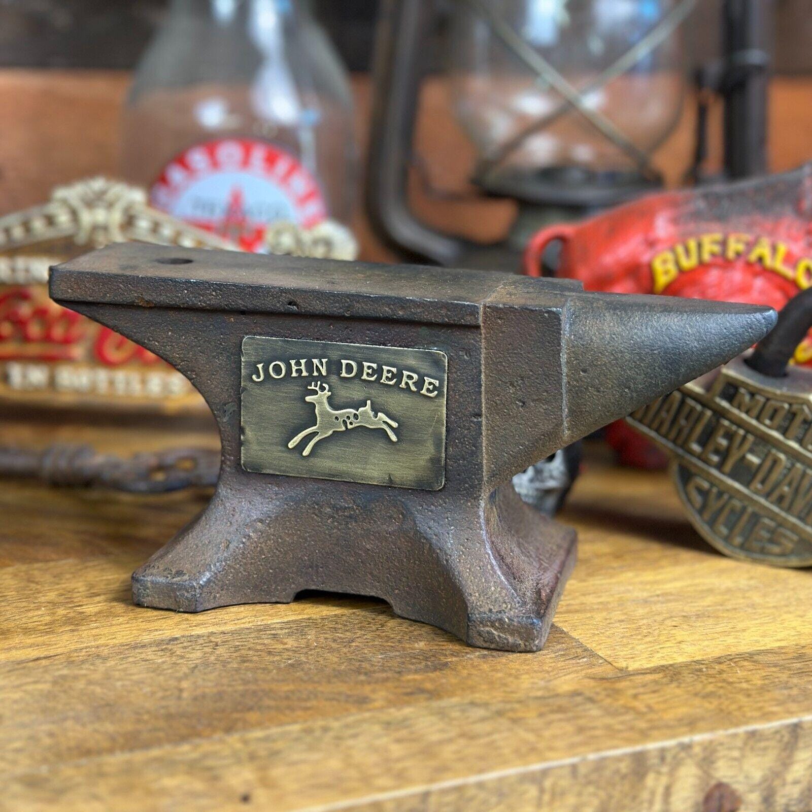 大人気の John Deere Cast Iron Anvil With Antique Vintage Finish and コレクション