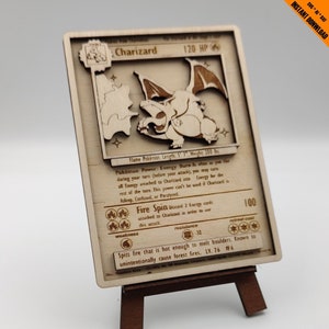 Pokémon Charizard - Carta di legno - 006 - 4/102 - File di taglio laser per legno - Solo file di taglio laser SVG/AI/DXF! + Supporto gratuito
