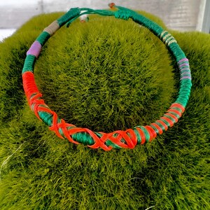 Verstellbares geflochtenes gewebtes handgefertigtes Armband - Grün, Orange, mehrfarbig - Boho Boho - Yoga und Meditation - Unisex Geschenk Mann Frau