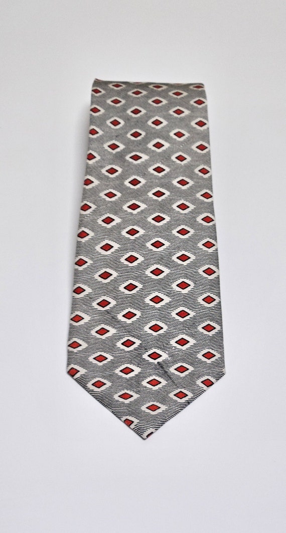 Vintage Krawatte aus 100 % Seide.  Maß: ca. L 145 