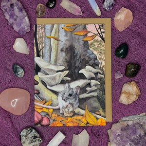 Carte de voeux vierge 5 x 7 - Recherche de nourriture, art de la souris, art du champignon, art de l'automne, art de la nature, art fantaisiste, impression à la gouache