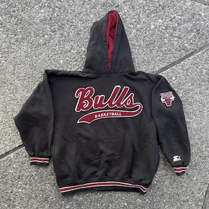 Vintage 1990s &quot;Chicago Bulls&quot; Official NBA Starter Sweatshirt (B2)-