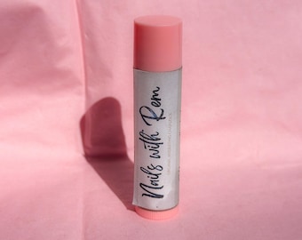 Bálsamo labial orgánico, aceite de coco, manteca de karité, hidratante, calmante y rejuvenecedor.