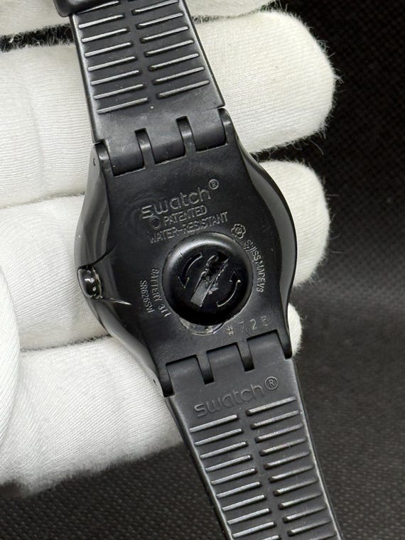 SWATCH watch - image 5