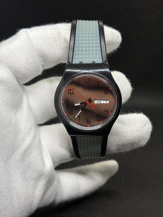 SWATCH watch - image 1