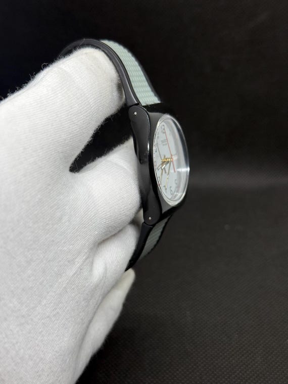 SWATCH watch - image 3