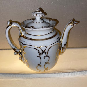 Tea service-coffee service-19th century-19th century-porcelain service. image 8