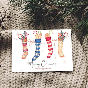 Modelo de cartão de Natal em aquarela, cartão de Natal editável, cartão de férias para impressão, guirlanda de vegetação de inverno, cartão de boas festas