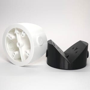 Outside Corner Mount for Floodlights and Cameras