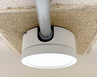 Customizable Round Weatherproof Junction Box Covers with Knockouts