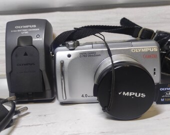 Olympus C-765 Ultra Zoom 4.0MP Digital Camera - Silver Tested Working