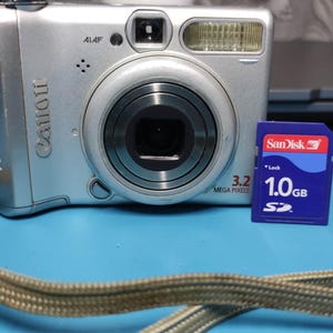 Canon PowerShot A510 3.2MP Digital Camera Silver - Tested Working