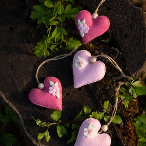 Patrón de adorno de corazón de fieltro: Manualidad de costura para San Valentín (Patrón en PDF)