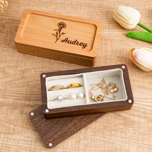 Jewelry Box, Personalized Wood Jewelry Box, Jewelry Gift Box, Travel Case for Women, Bridesmaid Gift, Wooden Jewelry Organizer,Birthday Gift