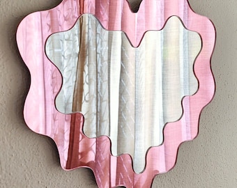 Pink Wavy Heart Mirror – Colourful Mirror Wall Art
