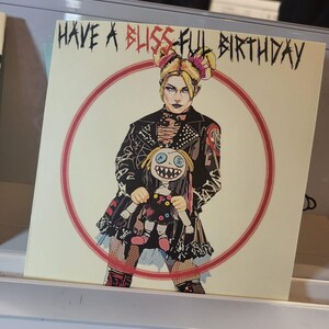Biglietto di auguri di compleanno Twisted Abi