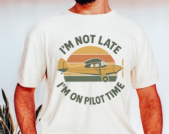 Pilotskjorta, present till piloter, pilot-t-shirt, andrepilot-skjorta, flygplanspilot-skjorta, rolig pilot-skjorta, present till flygplanspilot, flyg-skjorta