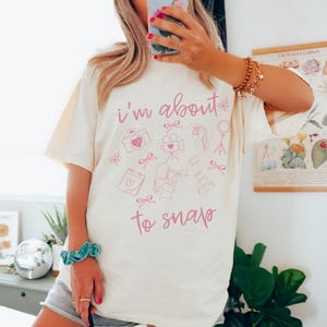 Photographer Shirt, Gift For Wedding Photographer, Gift For Photographer, I'm About to Snap Shirt, Photography Gift, Photographer Gift