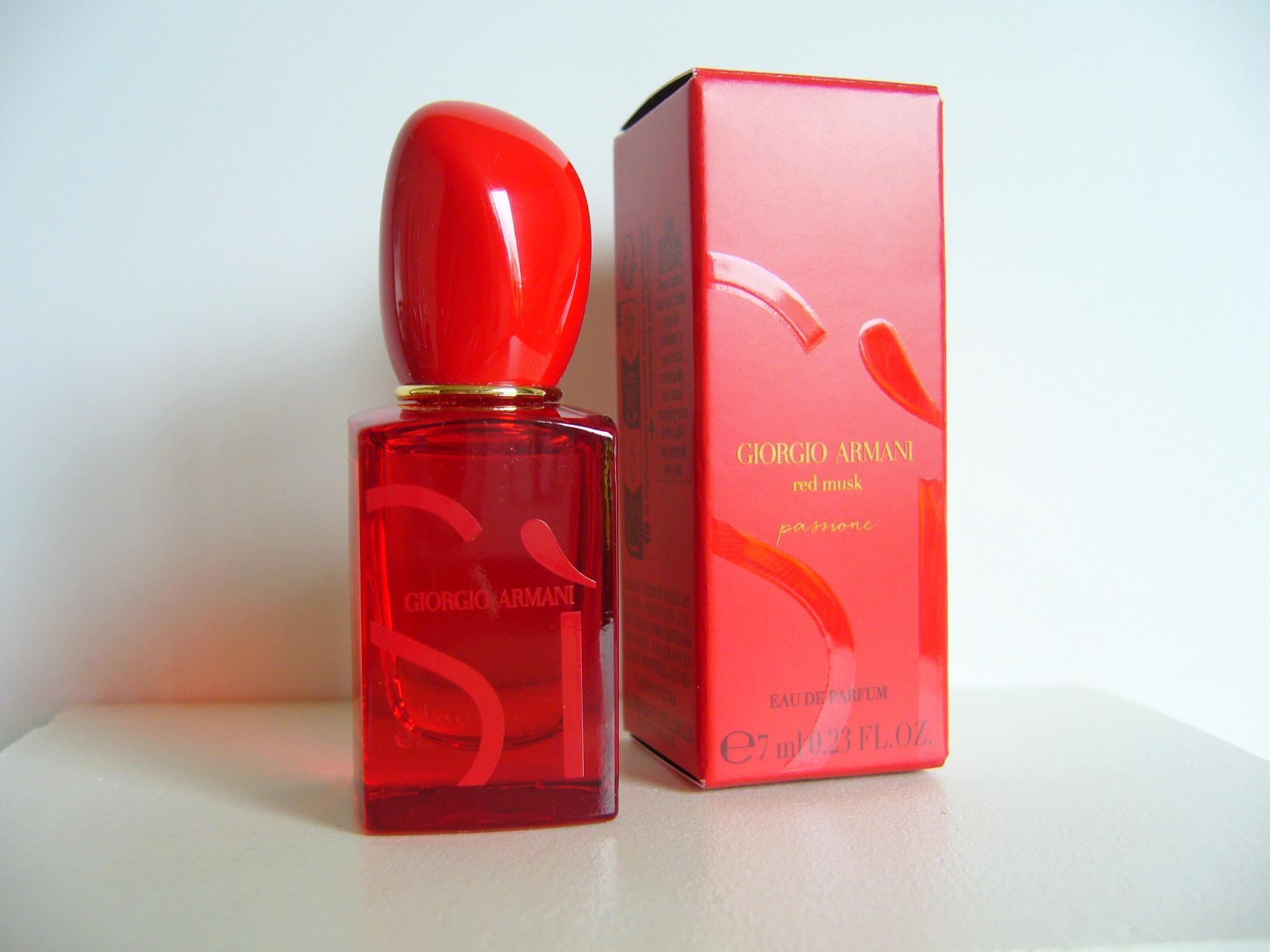 Collectible Perfume Miniature Si Passione Red Musk 7ml Eau De