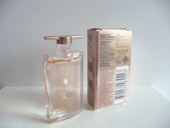 LANCOME IDÔLE 香水 25ml ギフトボックス入り Idôle Lancôme Eau De Parfum Spray 25ml