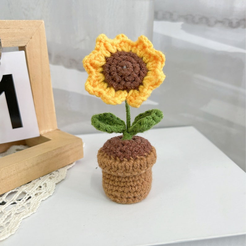 3PCS Adorable Caring Gift Set-Handmade Crochet Carrot/Red Bean/Sunflower Desk Ornament-Mother's Day Gift-Gift for Mom/Grandma-Show Love Gift Sunflower