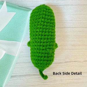 Cornichon pour le soutien émotionnel, cornichon positif, cornichon en grand éventail, cornichons au crochet faits main, cornichon au crochet, déco de bureau, cadeau de Noël image 9