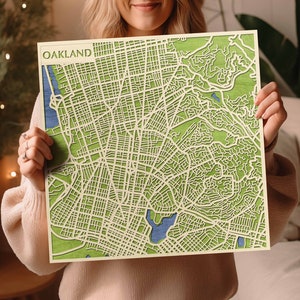Carte en bois multicouche d’Oakland - Décor taché 3D, Souvenir de Californie, Laser Oakland Art