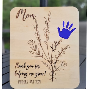 Mother&#39;s Day Handprint Sign, Mother&#39;s Day Gift, Mom Gifts, Mother&#39;s Day Bouquet Handprint Sign, Personalized Sign, Mother&#39;s Day DIY Sign