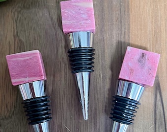 Handmade Pink Opal Crystal Wine Stopper – Elegant Barware Gift