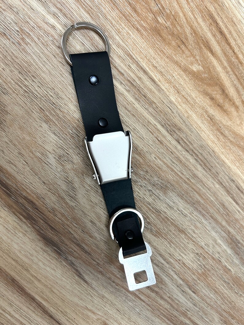 Mini Seat Belt Key Chain Detachable Keychain Aviation Gift for Travel
