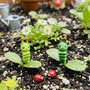 Miniature Caterpillar Ladybug Figurine Kawaii Tiny Bug Fairy Garden Insect Desk Terrarium Plant Decor