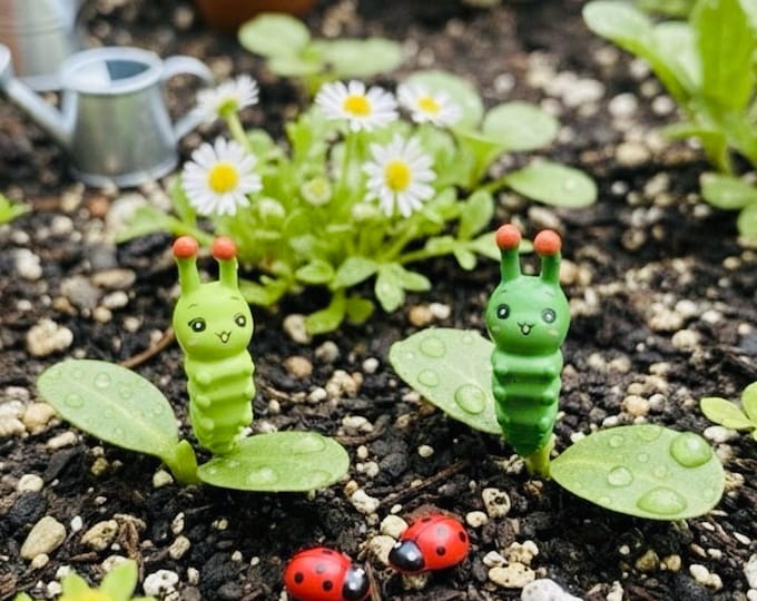 Miniature Caterpillar Figurine Kawaii Tiny Bug Fairy Garden Animal Desk Terrarium Plant Decor