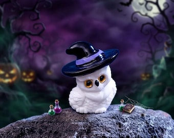 Miniature Owl with Purple Wizard Hat, Halloween Dollhouse Spooky Witch Decor, Magic Fairy Garden