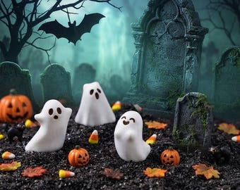 Halloween Miniature Ghost Figurine, Spooky Dollhouse Haunted House Decor, Tiny Ghosts Statue Party Favors