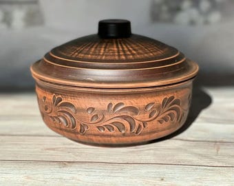 Handmade Pottery Stew Pot - 100oz Large Ceramic Lidded Bowl - Rustic Kitchen Decor - Housewarming Gift - Traditional Carved Clay Cookware