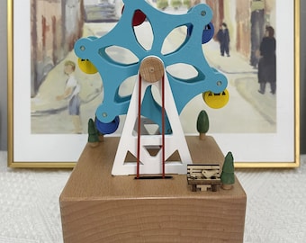 Geburtstagsgeschenk Riesenrad Spieluhr, die drehende Riesenrad Spieluhr aus Holz, personalisierte Holzfigur Wohndekor