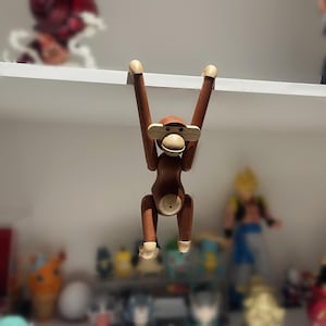 Wooden Monkey Figurine Tabletop Ornament Animal Sculpture Decoration for Home Office