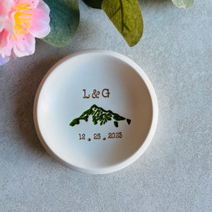 Green mountain personalized jewelry dish, custom ring dish, engagement gift, wedding gift, gift for him, couples gift, initials, dates, name