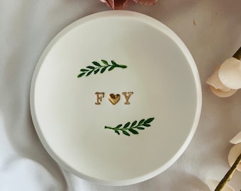 Wedding ring dish, custom jewelry dish, greenery engagement gift, gifts for couple, bridesmaids gift, gift for bride, initials, dates