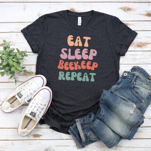 Funny Beekeeper Shirt, Beekeeping Gift, If I run you Run, Beekeeper, Bee Lover Shirt, Beekeeping Shirt, Bee Lover Gift, Bee Shirt