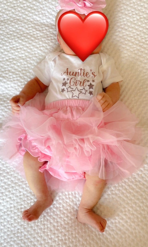 Personalized Onesies to Celebrate Auntie-niece Relationships